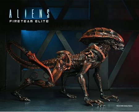Aliens: Fireteam Elite Prowler Alien 7-Inch Scale Action Figure